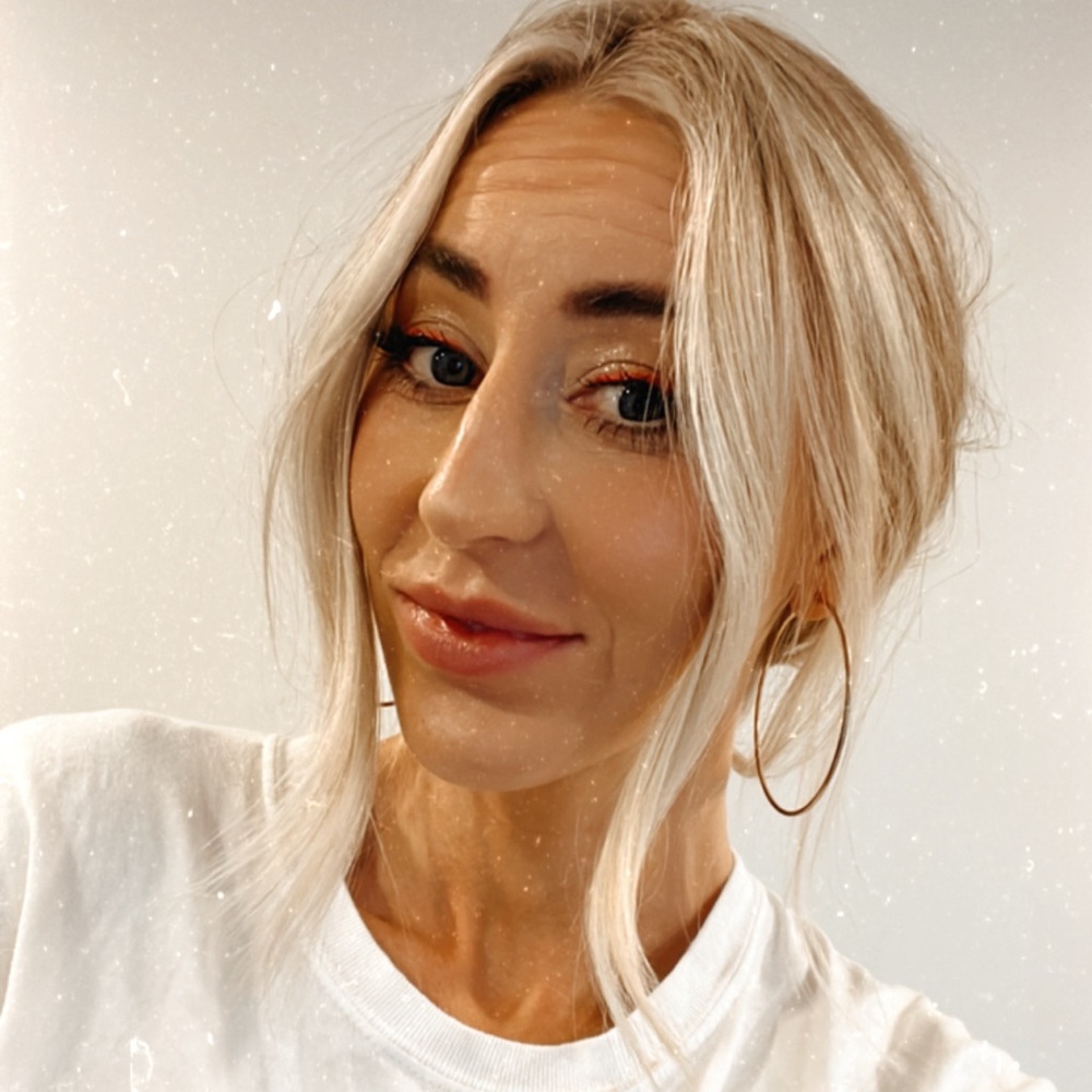 Meet your Posher, Alyssa